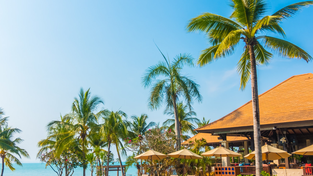 paysage exotique représenant le concept de vacances tout inclus